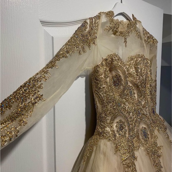 Marla’s Long Sleeve Ballgown Dress - Picture 2 of 6